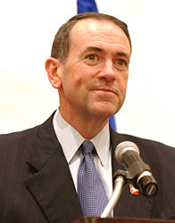 196px-Mike_Huckabee_speaking_at_HealthierUS_Summit.jpg