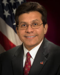 200px-Alberto_Gonzales_-_official_DoJ_photograph.jpg