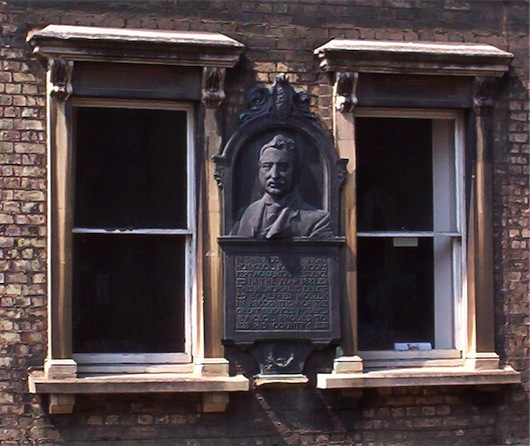 Rhodes%27_portrait_bust%201.JPG